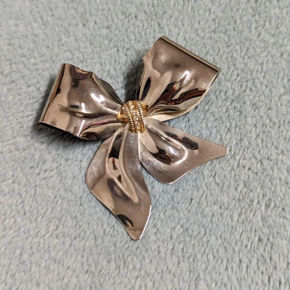 Vintage 1980's Silvertone Big Bow Brooche w/ Rhinestone Accents